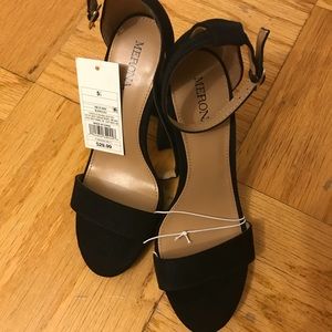 New in Box Velvet Block Heel Sandals